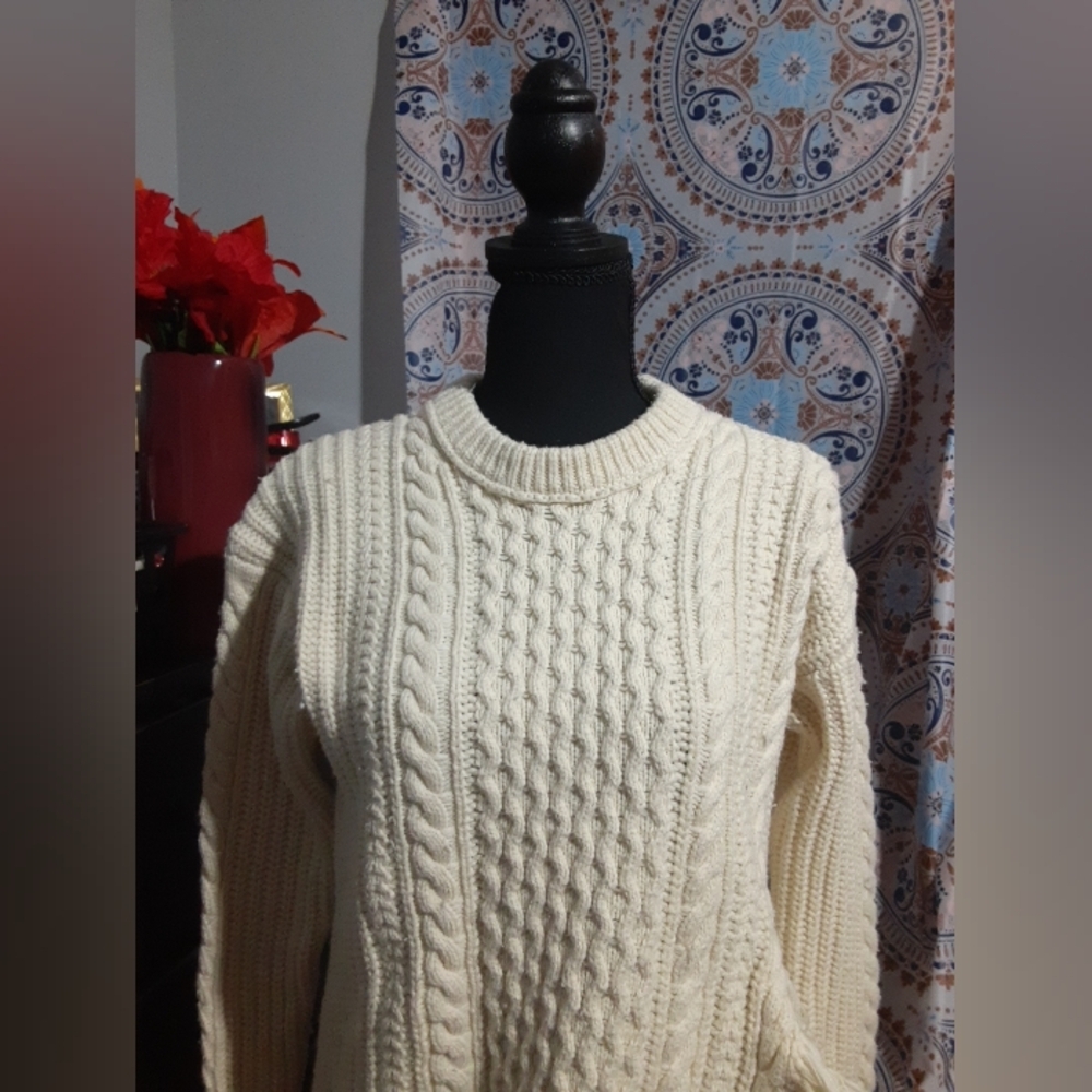 J Crew Women's Cream Color PullOver Sweater Side Ruffled Bottom Flare Chunky - Picture 2 of 9